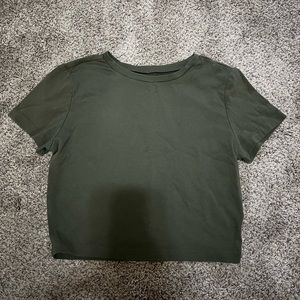 Wild fable cropped tee size medium